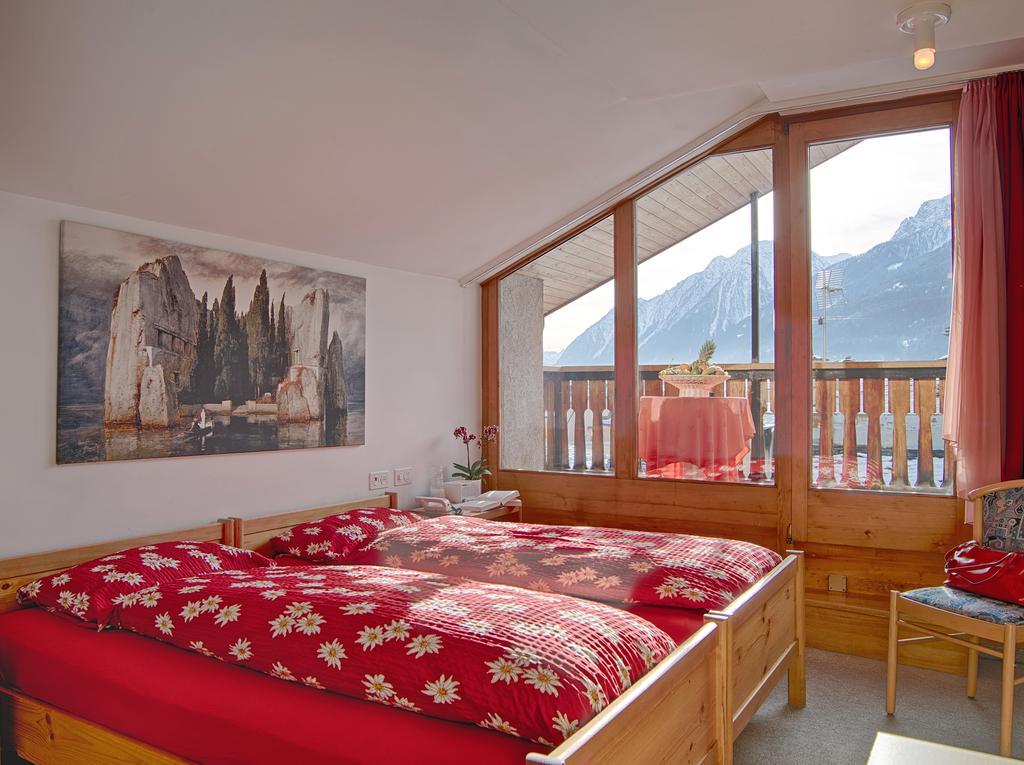 Poschiavo Suisse Hotel & Traditional Fondue Stube Exterior foto