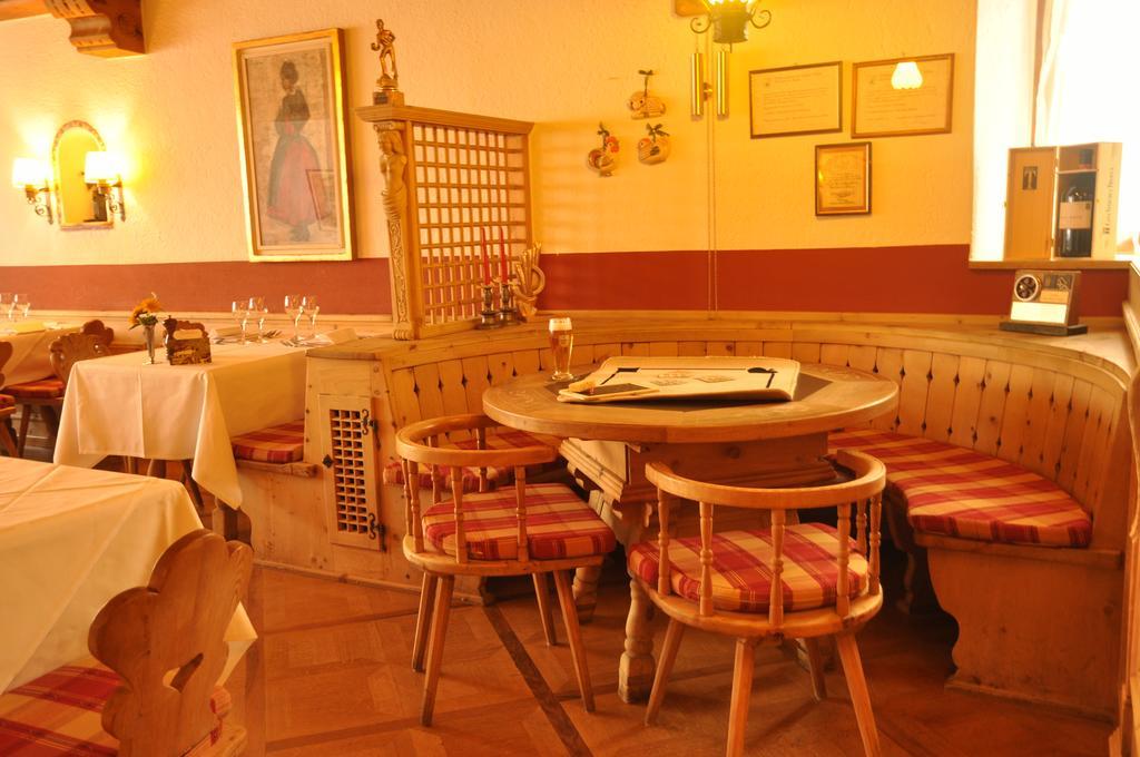 Poschiavo Suisse Hotel & Traditional Fondue Stube Exterior foto