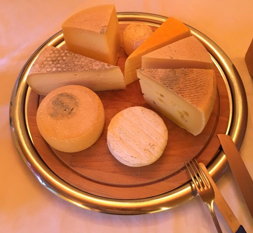 Poschiavo Suisse Hotel & Traditional Fondue Stube Exterior foto