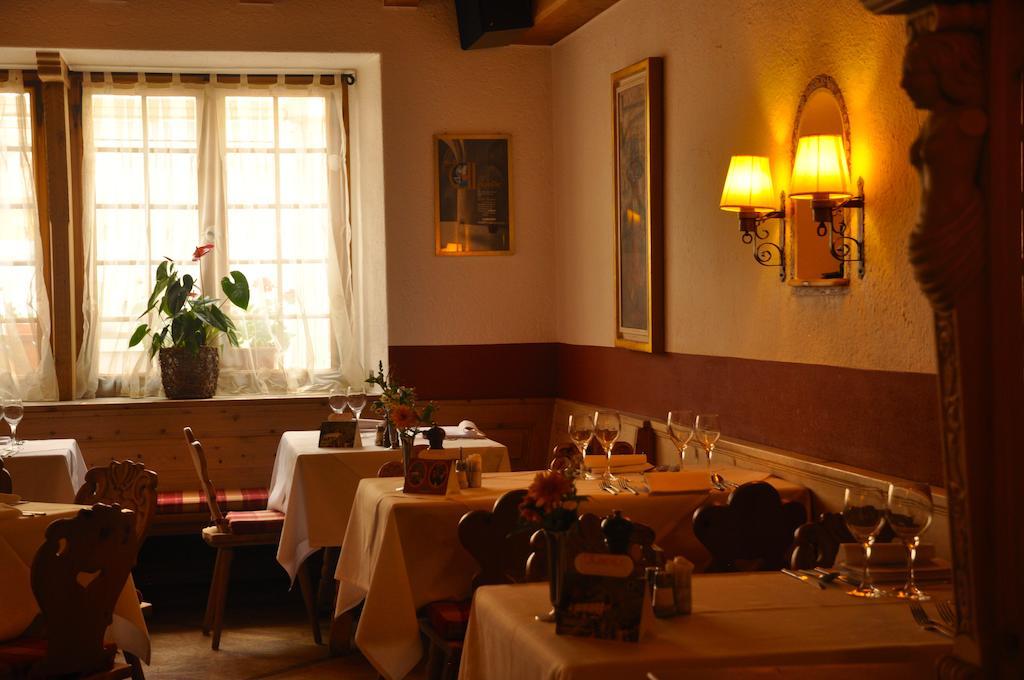 Poschiavo Suisse Hotel & Traditional Fondue Stube Exterior foto