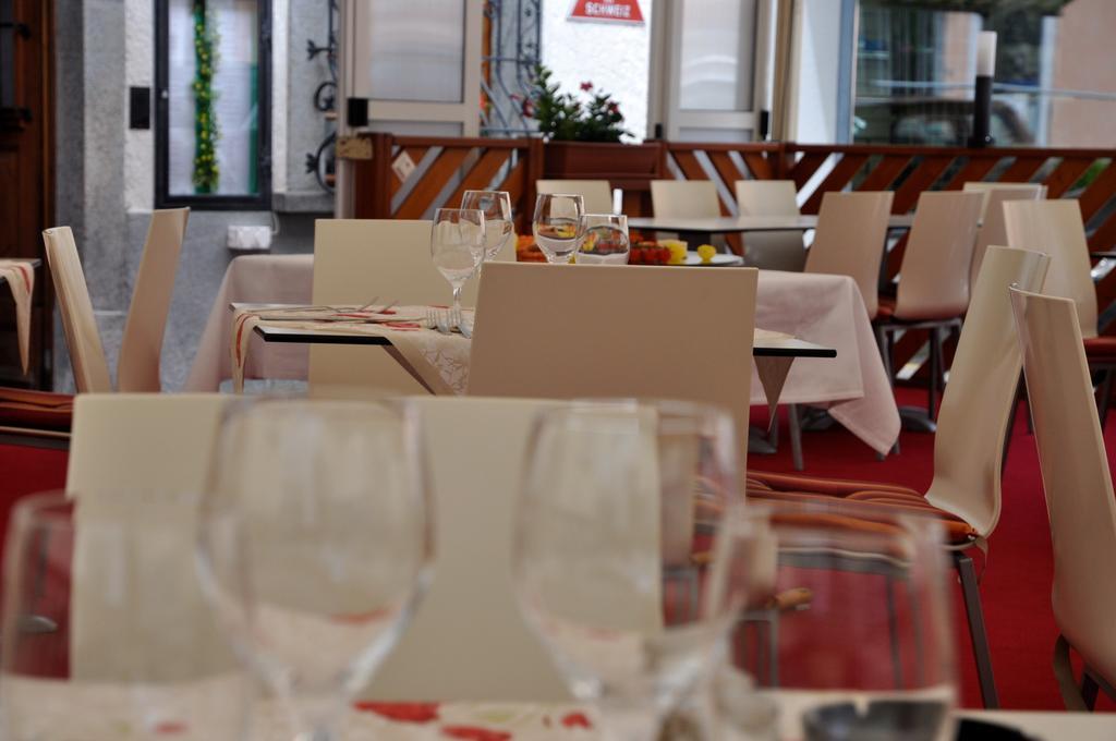 Poschiavo Suisse Hotel & Traditional Fondue Stube Exterior foto